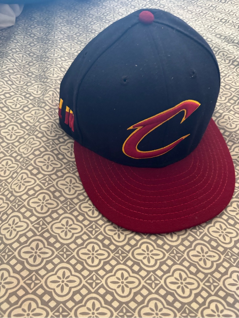 Cleveland Cavaliers Youth Two-Tone Snapback Hat - Navy & Maroon 7 5/8